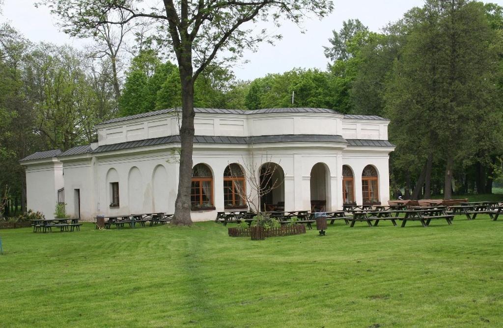 Palac Kurozweki Aparthotel Exterior photo